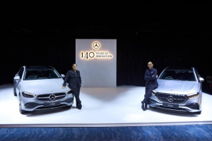 Image_02-Mr-Santosh-Iyer-MD-CEO-with-Mr.-Brendon-Sissing-VP-Sales-Mercedes-Benz-India-launches-all-new-CLA-BEV-in-India-1024x683