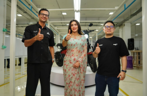 Priya-Sachdev-Kapur-along-with-Vikas-Gupta-Founder-CEO-and-Ringlarei-Ringo-Pamei-Co-Founder-at-Creatara-plant-inauguration