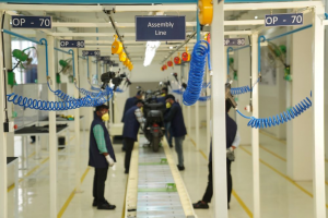 Vehicle-assembly-underway-at-the-newly-inaugurated-plant-of-Creatara